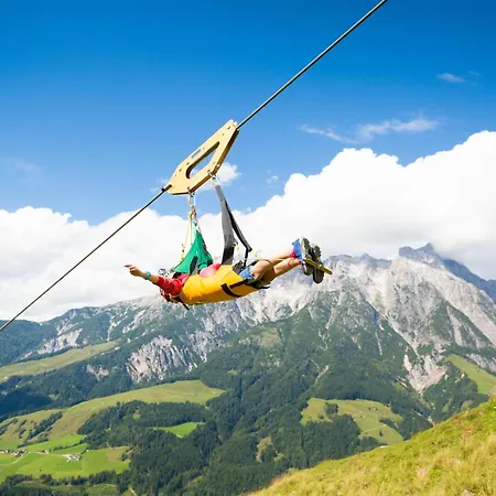 Apartment Mit Terrasse Und Garten *